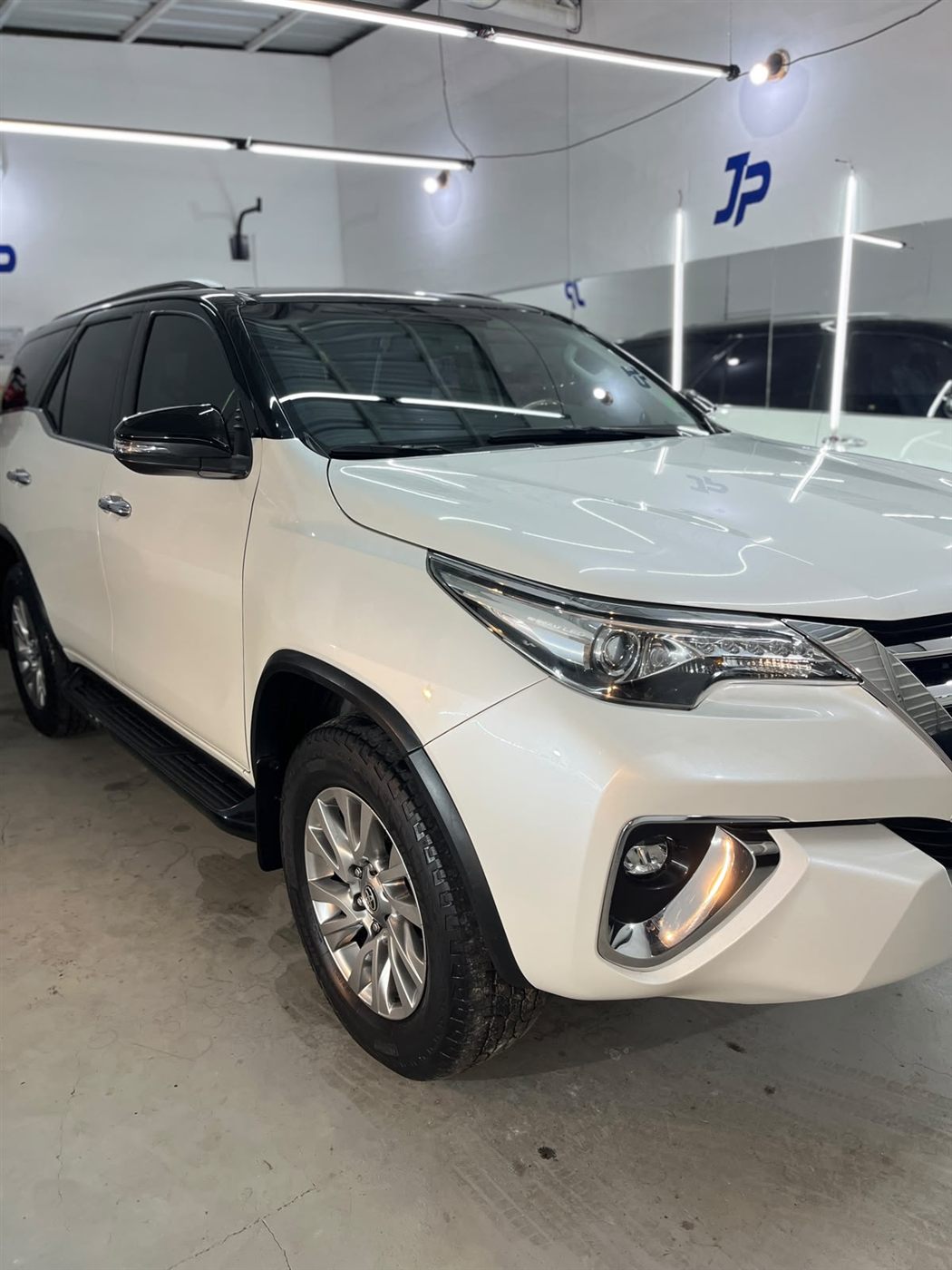 Toyota Fortuner detallada por JP Detailing